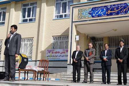 مسلم رضائی: جشن عاطفه ها انگیزه دانش آموزان نیازمند را به ادامه تحصیل افزایش می دهد