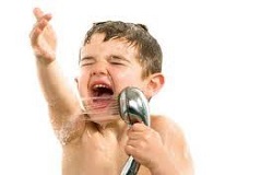 دلیل علمی علاقه به آواز خواندن در حمام