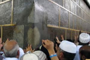 چرا ولادت در کعبه فقط مختص علی(ع) است؟