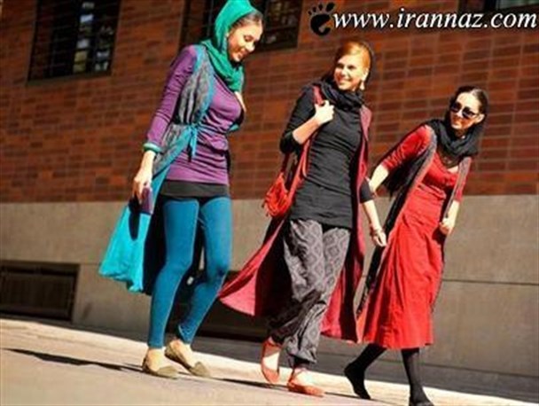 مانکنهای زنده در ویترینی به بزرگی یک شهر مانکنهای زنده در ویترینی به بزرگی یک شهر
