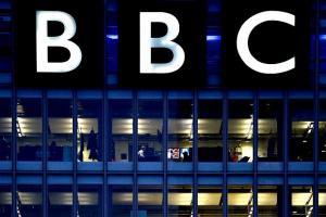 سابقه ننگین BBC؛ از خیانت تا جاسوسی/ دولت پای بی بی سی را به ایران گشود