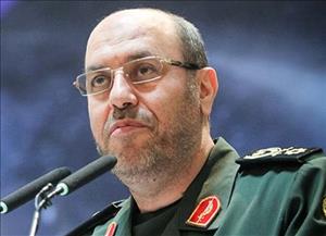 بر روی افزایش دقت موشکها متمرکز شده‌ایم/ ۴گُردان S300 به‌روز شده را تحویل می‌گیریم/ برنامه تامین جنگنده از روسیه/ هیچ رزمایشی به تاخیر نمی‌افتد