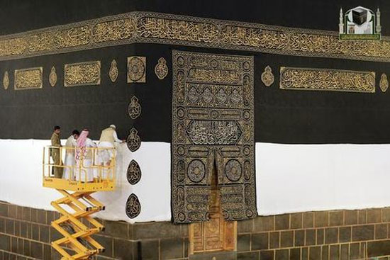 پرده کعبه تغییر کرد +عکس