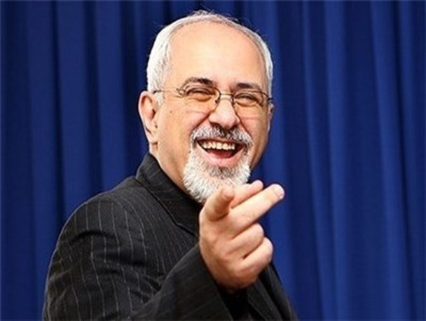 توهین به معلمان ایرانی و عزتی که به پاسپورت ایرانی بازگشت!