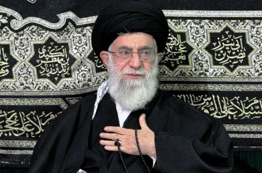 فتوای رهبر انقلاب درباره گِل‌مالی، نذری شبهه‌ناک، برهنه‌ شدن، قمه‌زنی و حضور زنان در دسته عزاداری