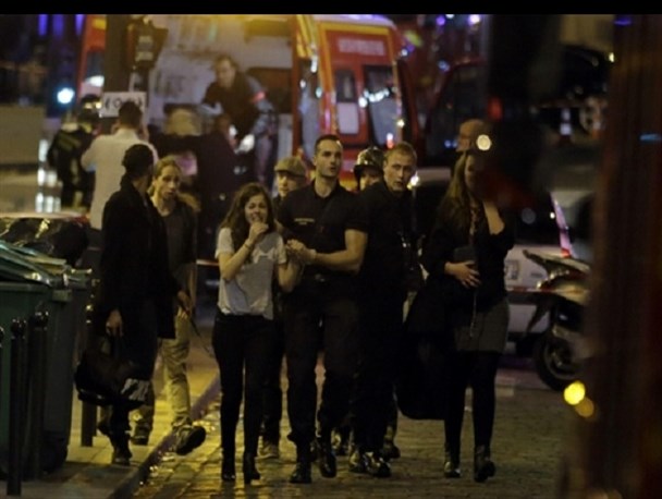 انگیزه های حملات تروریستی در پاریس چیست؟