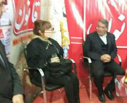 جنجال کشف حجاب در نمایشگاه مطبوعات / عکس