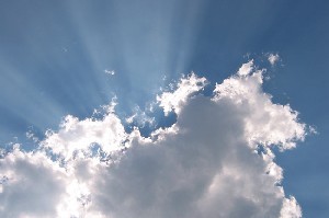 آیامی دانید ابرها با هم حرف می زنند !!