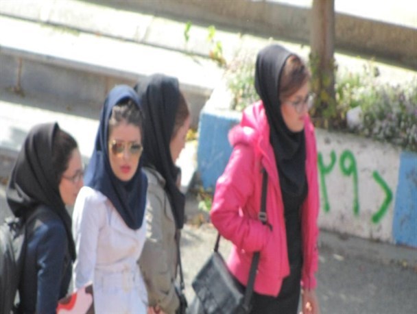 وضعیت حجاب در دانشگاه ها امنیت روانی دانشجویان را برهم می زند