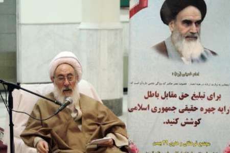 اخلاق اساس کار خبرنگاری است اخلاق اساس کار خبرنگاری است