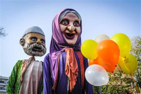 عروسک ها آسمان تهران را آبی کردند