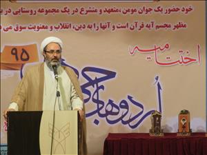 امروز خاکریزها مشخص نیست/ مسئولان خودروی خارجی‌سوار نمی‌توانند اقتصاد مقاومتی را عملی کنند