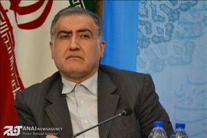 تراکتور را چرا از کشورهای دیگر وارد می‌کنند؟/ در اینجا صادرکننده را به دفتر گمرک راه نمی‌دهند/ ۱۸ ماه قبل کلنگ پروژه تبریز-بازرگان را روحانی زد و رفت!