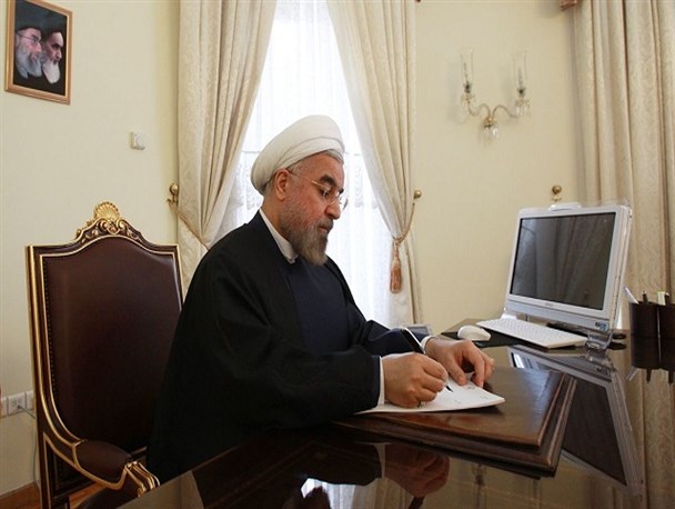 همه دستورات فرمایشی آقای رئیس جمهور!/ از روی زمین ماندن پیگیری فیش های نجومی تا دستور برای پیگیری حادثه برخورد ۲ قطار