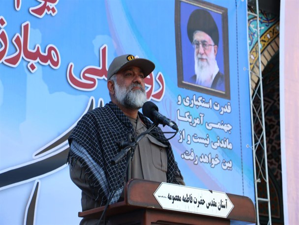 سرمنشا همه مشکلات و گرفتاری های جهان آمریکا است/همه مفدسان بزرگ اقتصادی به دنبال سازش با آمریکا هستند