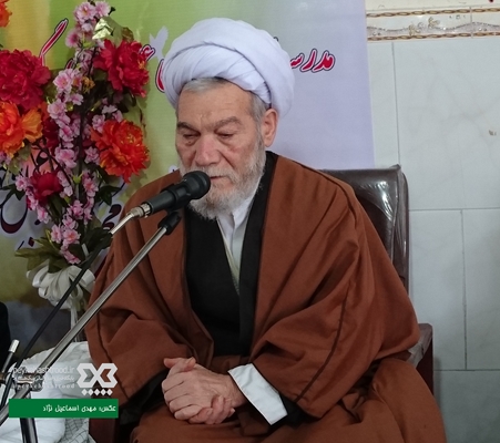 نقش تعیین کننده حوزه های علمیه در انتقال فرهنگ اهل بیت به جامعه/ روحانیت باید بازوان پرتوانی برای ولایت فقیه باشند