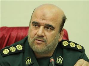 قادری: ترامپ چهرهی واقعی آمریکاست/ کسانی که شیطان بزرگ را کدخدا قالب میکنند دارای تفکر انحرافی هستند قادری: ترامپ چهرهی واقعی آمریکاست/ کسانی که شیطان بزرگ را کدخدا قالب میکنند دارای تفکر انحرافی هستند