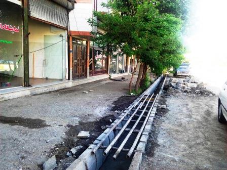 اجرای عملیات تعویض جداول قسمت شمالی خیابان امام (ره) در محله سیلو با هزینه ای بالغ بر ۳۴۰ میلیون ریال