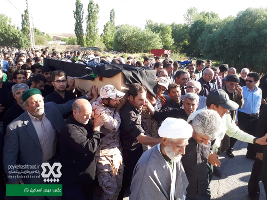 مراسم تشییع و خاکسپاری پاسدار و مدافع حرم سعید لطف الله پور در روستای خورجستان هشترود