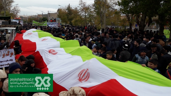 شهرستان هشترود امروز یکپارچه مرگ بر آمریکا شد/ خلق حماسه ماندگار مردم هشترود زیر بارش باران