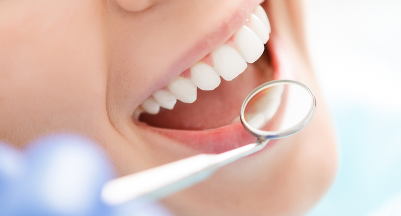 ترفند‌هایی خانگی و ارزان برای اینکه دندان‌هایی سالم داشته باشید
