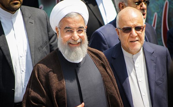 آغاز به کار ستاد انتخاباتی حسن روحانی با عنوان دولت سایه! آغاز به کار ستاد انتخاباتی حسن روحانی با عنوان دولت سایه!