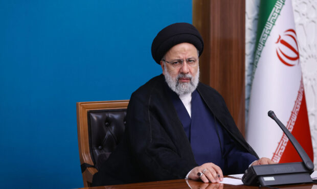 عدم برخورد جدی با قاچاق کالا موجب تضعیف حاکمیت میشود عدم برخورد جدی با قاچاق کالا موجب تضعیف حاکمیت میشود