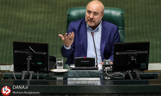 مشارکت مردم در صحنه همواره گره‌گشا بوده است