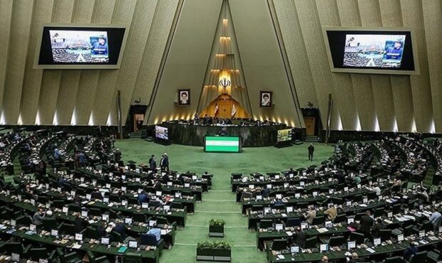 نمایندگان با پیشنهاد تعطیلی شنبهها موافقت کردند/ مخالفان و موافقان چه گفتند؟ نمایندگان با پیشنهاد تعطیلی شنبهها موافقت کردند/ مخالفان و موافقان چه گفتند؟